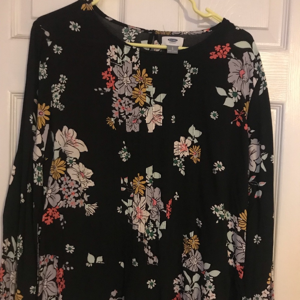 Old navy black floral long sleeve peplum